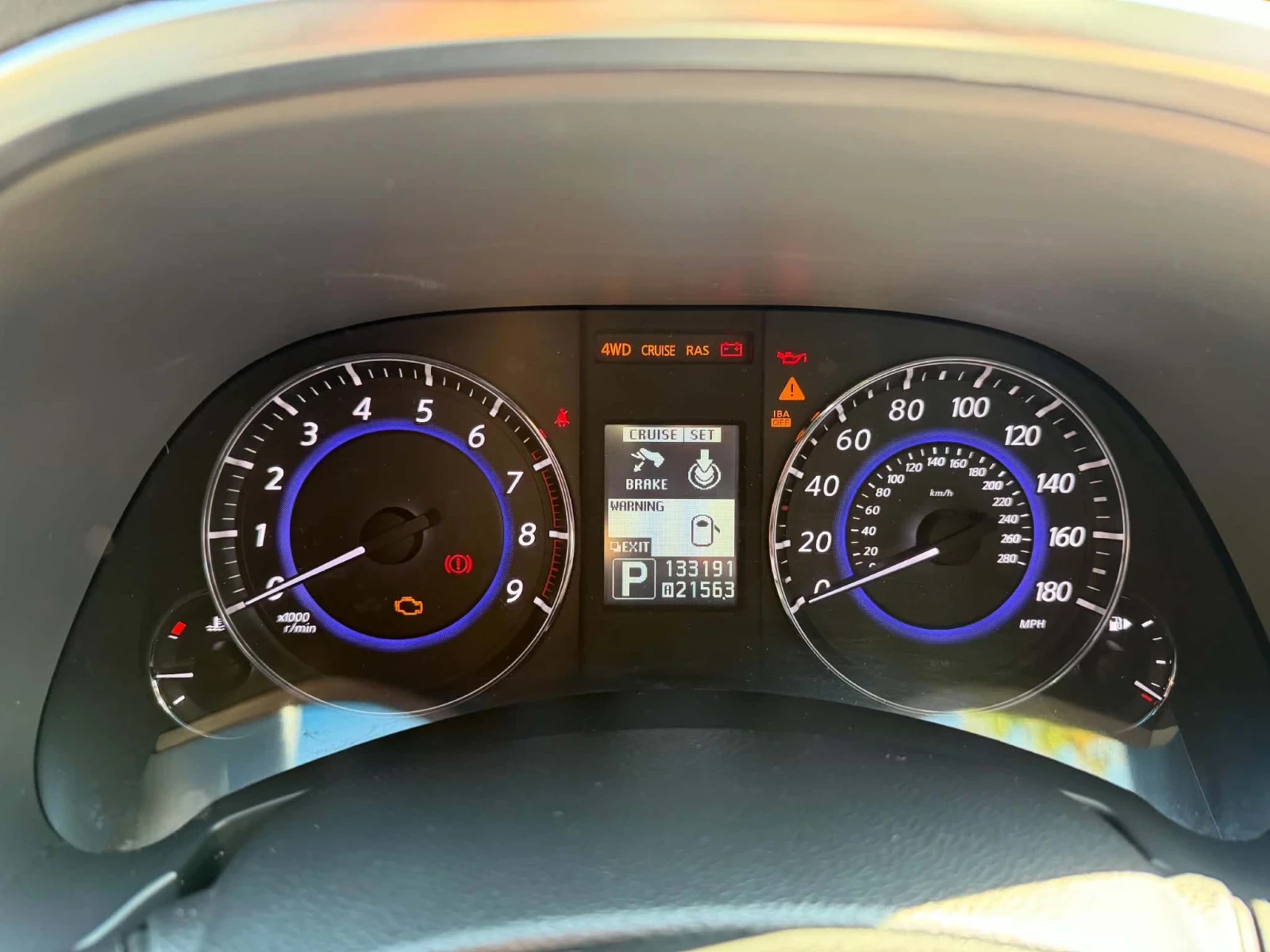 Infiniti QX70 5.0 PREMIUM //  ДЕСЕН ВОЛАН, снимка 13 - Автомобили и джипове - 55465432