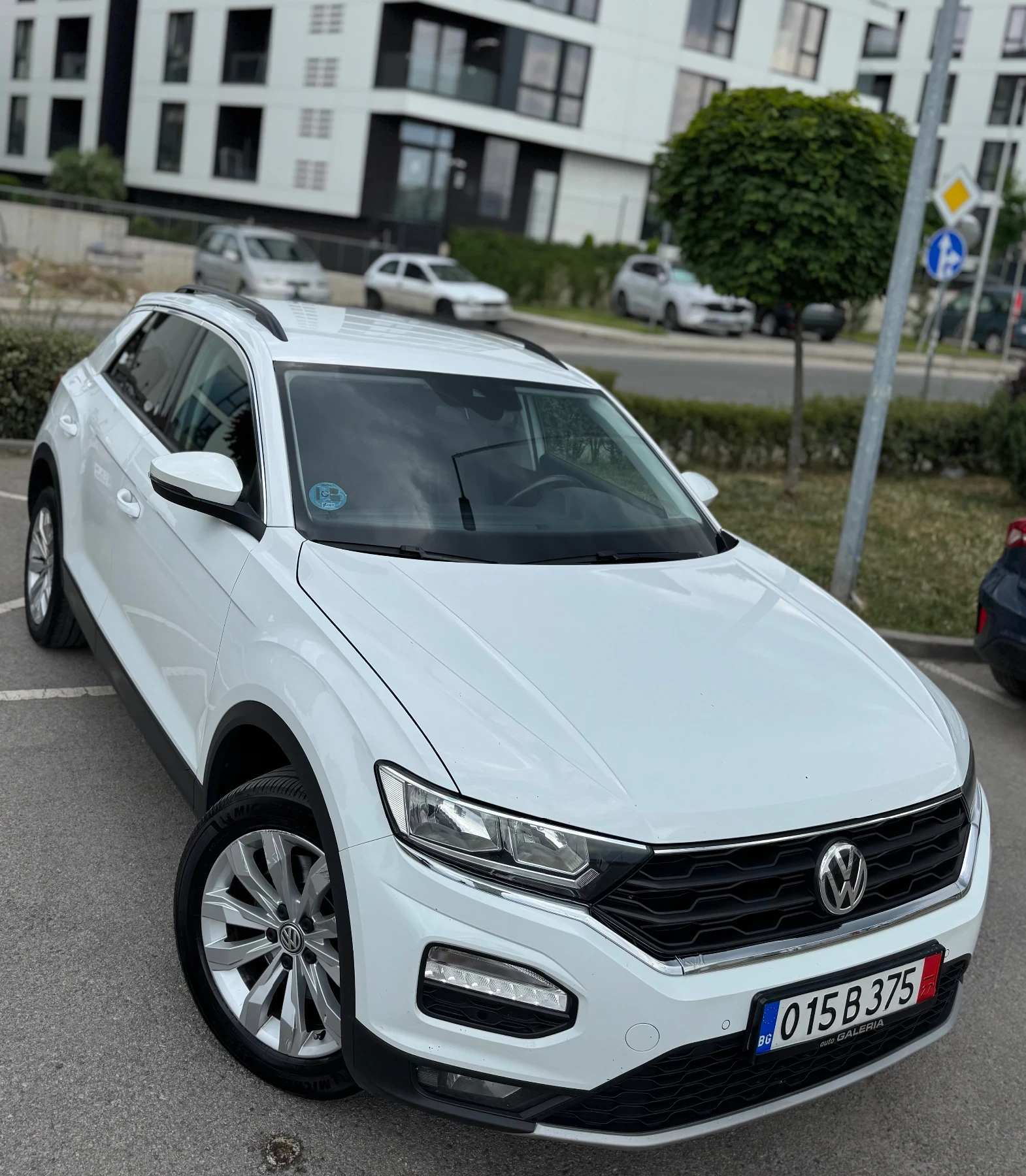 VW T-Roc 2.0TDI* DSG* Full Led, снимка 2 - Автомобили и джипове - 55539683