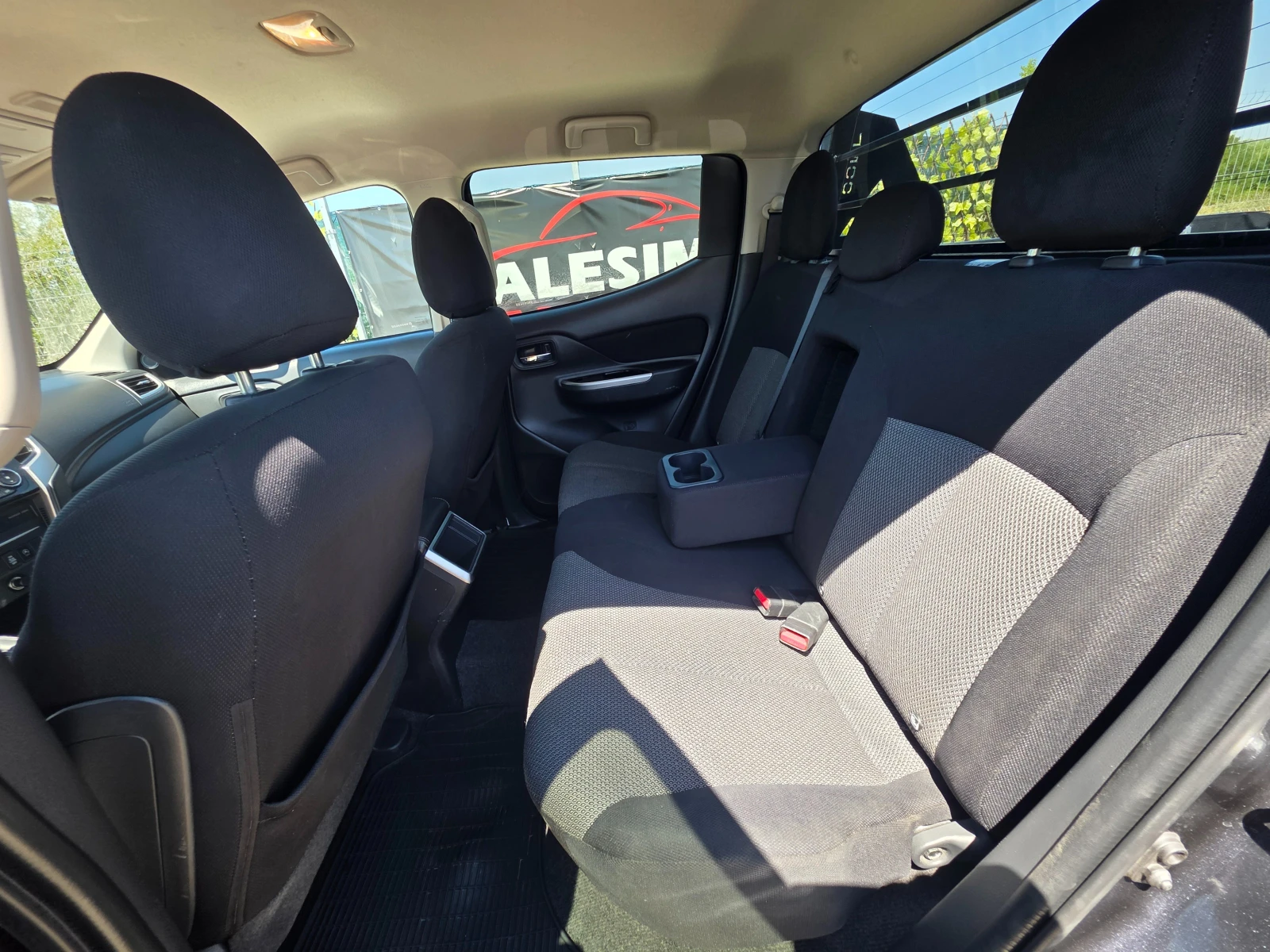 Mitsubishi L200 V-Double Cab- 2.3d-4WD-Automatic-facelift, снимка 13 - Автомобили и джипове - 55570143
