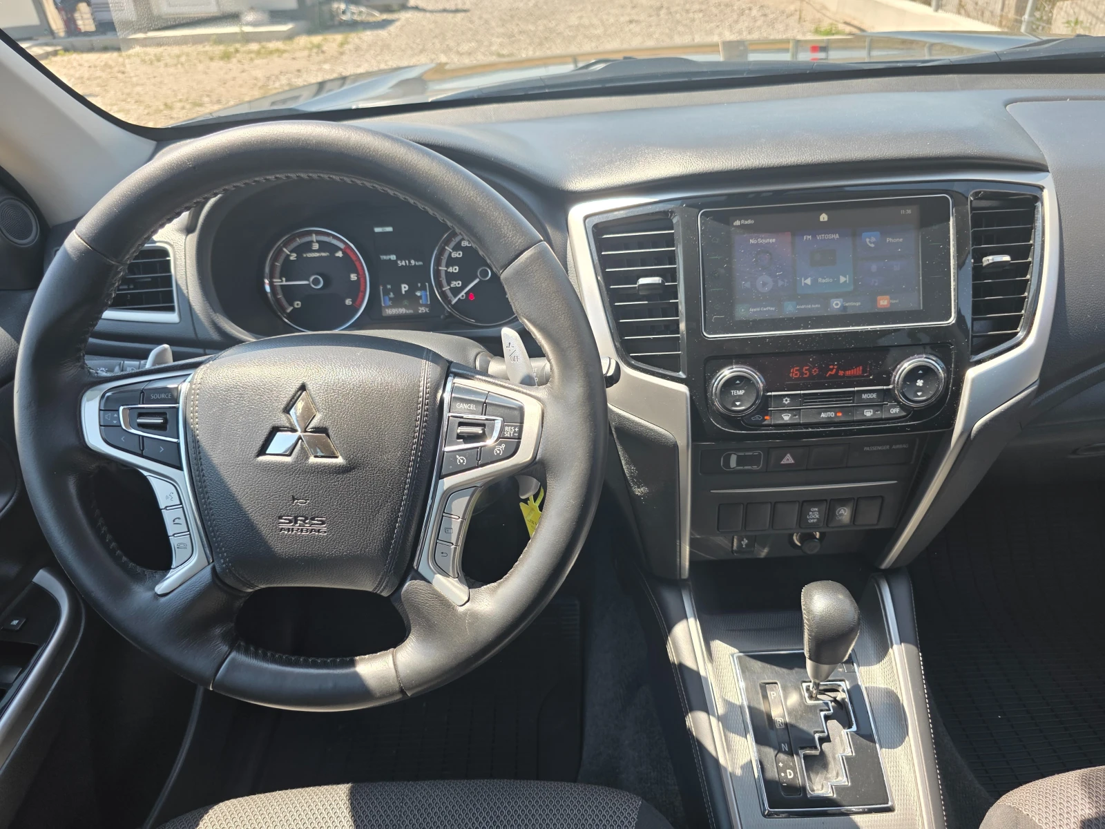 Mitsubishi L200 V-Double Cab- 2.3d-4WD-Automatic-facelift, снимка 9 - Автомобили и джипове - 55570143