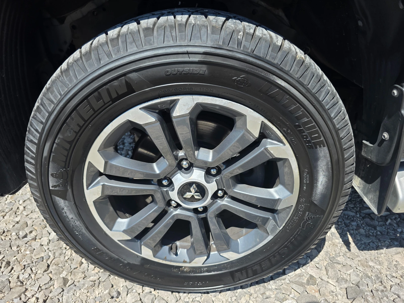 Mitsubishi L200 V-Double Cab- 2.3d-4WD-Automatic-facelift, снимка 17 - Автомобили и джипове - 55570143