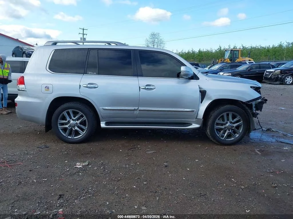 Lexus LX 570 5.7 V8 * 7 МЕСТЕН * ОБДУХВАНЕ * 2015 * CARFAX * , снимка 13 - Автомобили и джипове - 55752789
