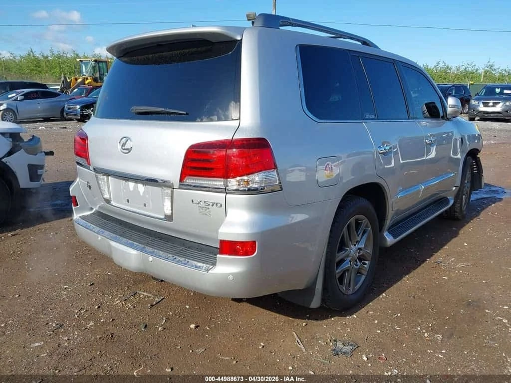 Lexus LX 570 5.7 V8 * 7 МЕСТЕН * ОБДУХВАНЕ * 2015 * CARFAX * , снимка 4 - Автомобили и джипове - 55752789