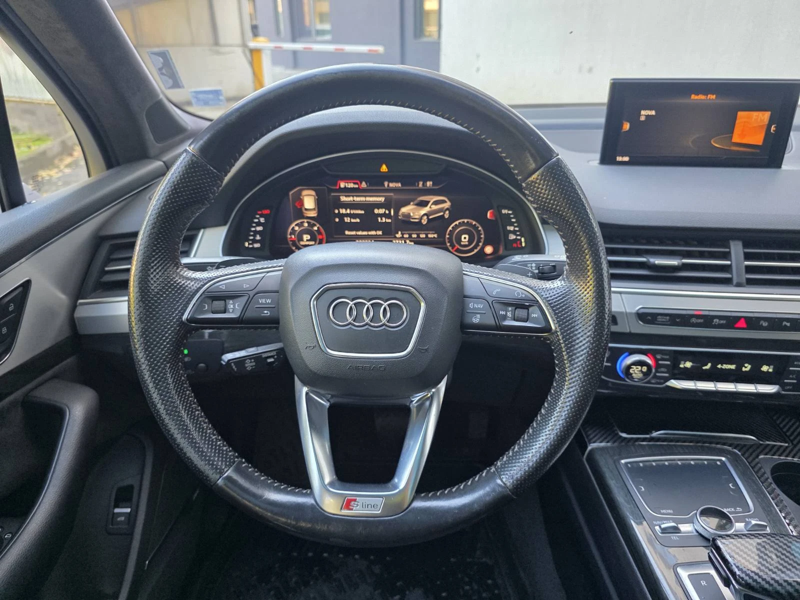 Audi Q7 3.0 TDI, снимка 12 - Автомобили и джипове - 56624172