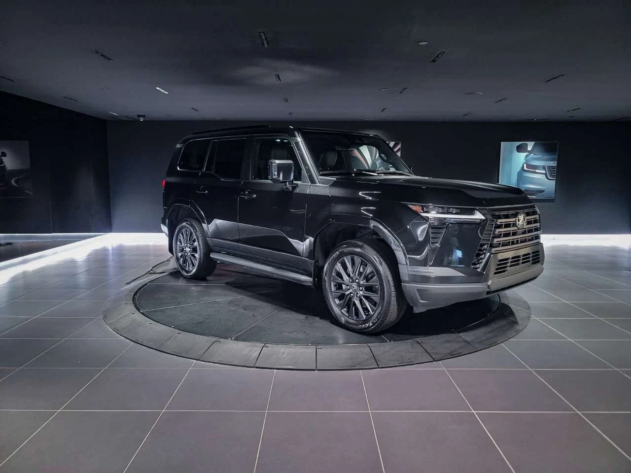 Lexus GX GX 550 | 3rd Row Seating | Sunroof | Bluetooth | H | Mobile.bg � ����������� 3