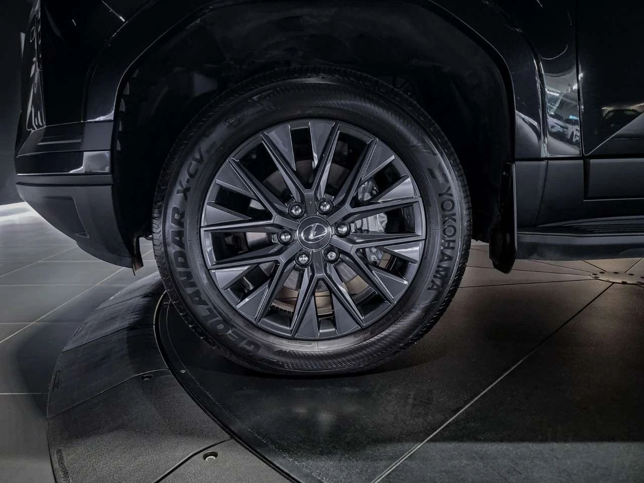 Lexus GX GX 550 | 3rd Row Seating | Sunroof | Bluetooth | H | Mobile.bg � ����������� 10
