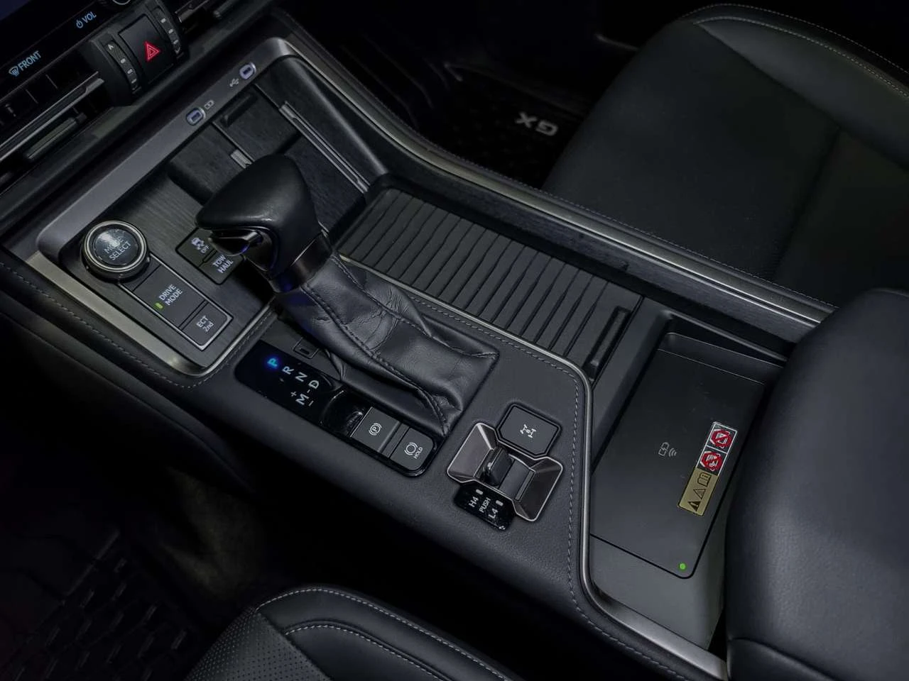 Lexus GX GX 550 | 3rd Row Seating | Sunroof | Bluetooth | H | Mobile.bg � ����������� 16