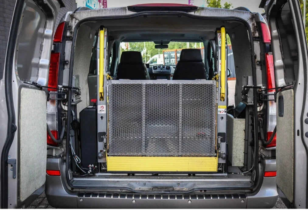 Mercedes-Benz Vito 113 CDI инвалиден , снимка 8 - Бусове и автобуси - 53765606