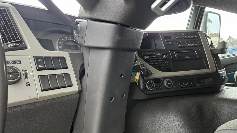 Volvo Fm 13 литров мотор 420 к, снимка 8 - Камиони - 52787523