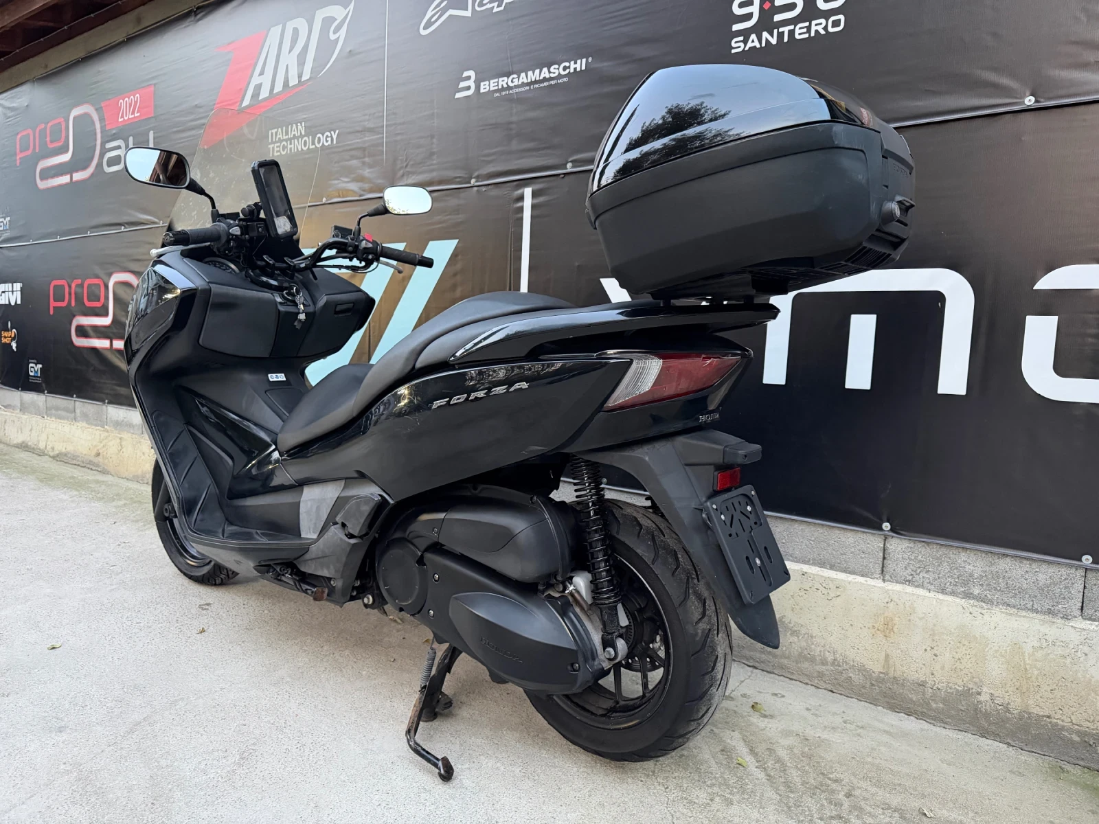 Honda Forza 300icc-ABS-2016г - изображение 3