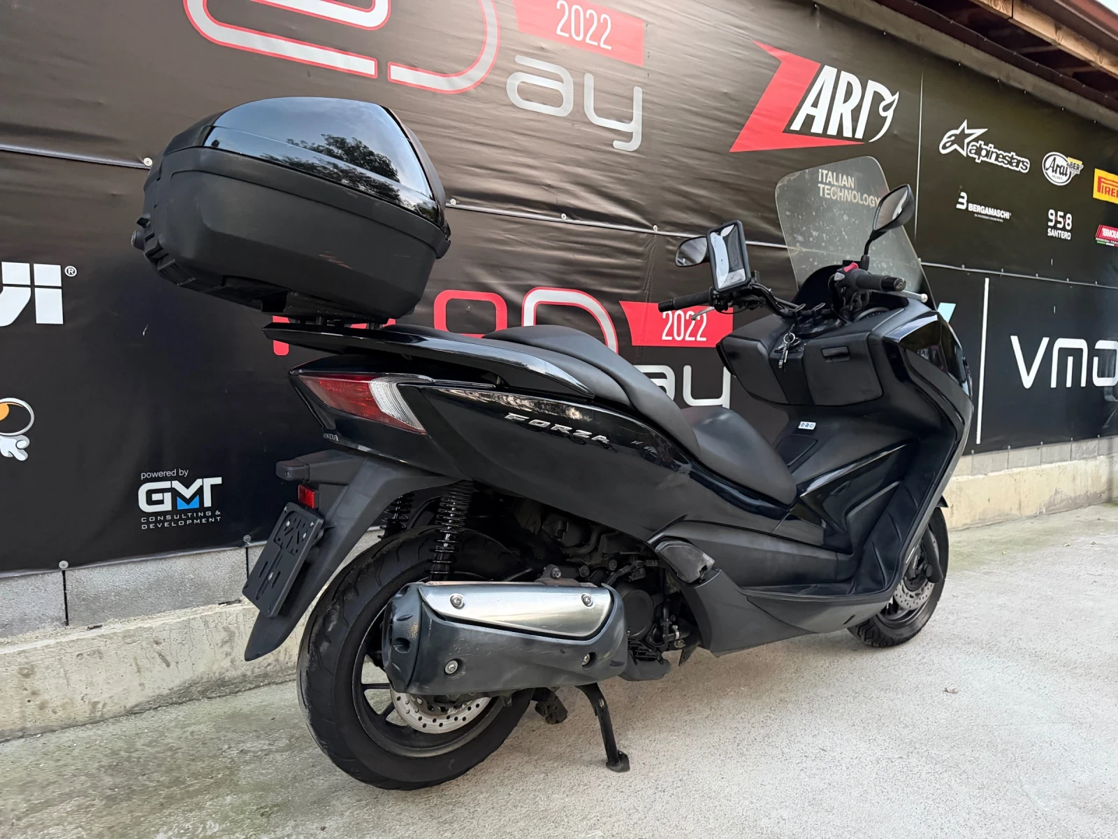 Honda Forza 300icc-ABS-2016г - изображение 5