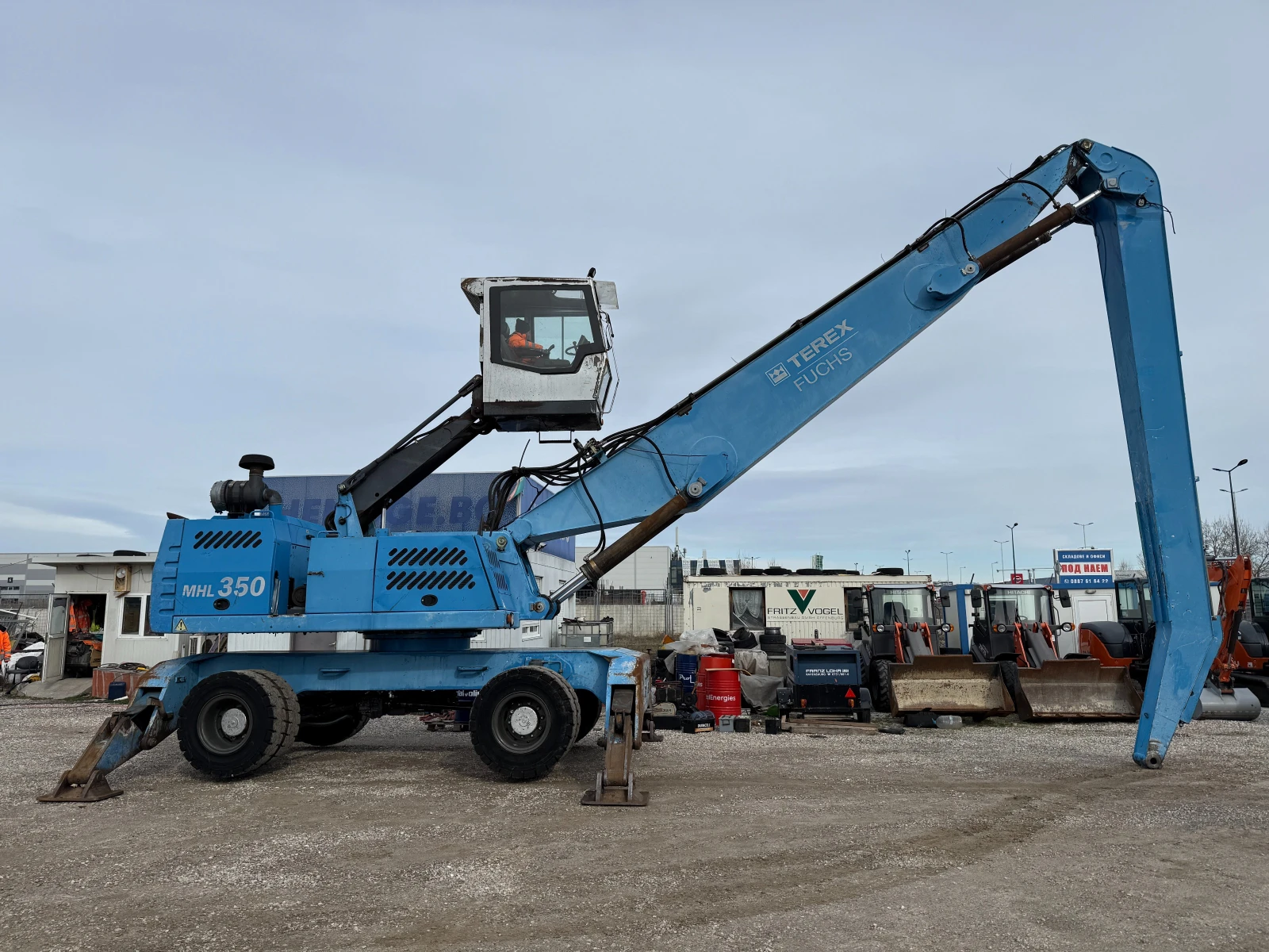Багер Fuchs MHL 350 МАГНИТЕН ГЕНЕРАТОР, снимка 2 - Индустриална техника - 54516920