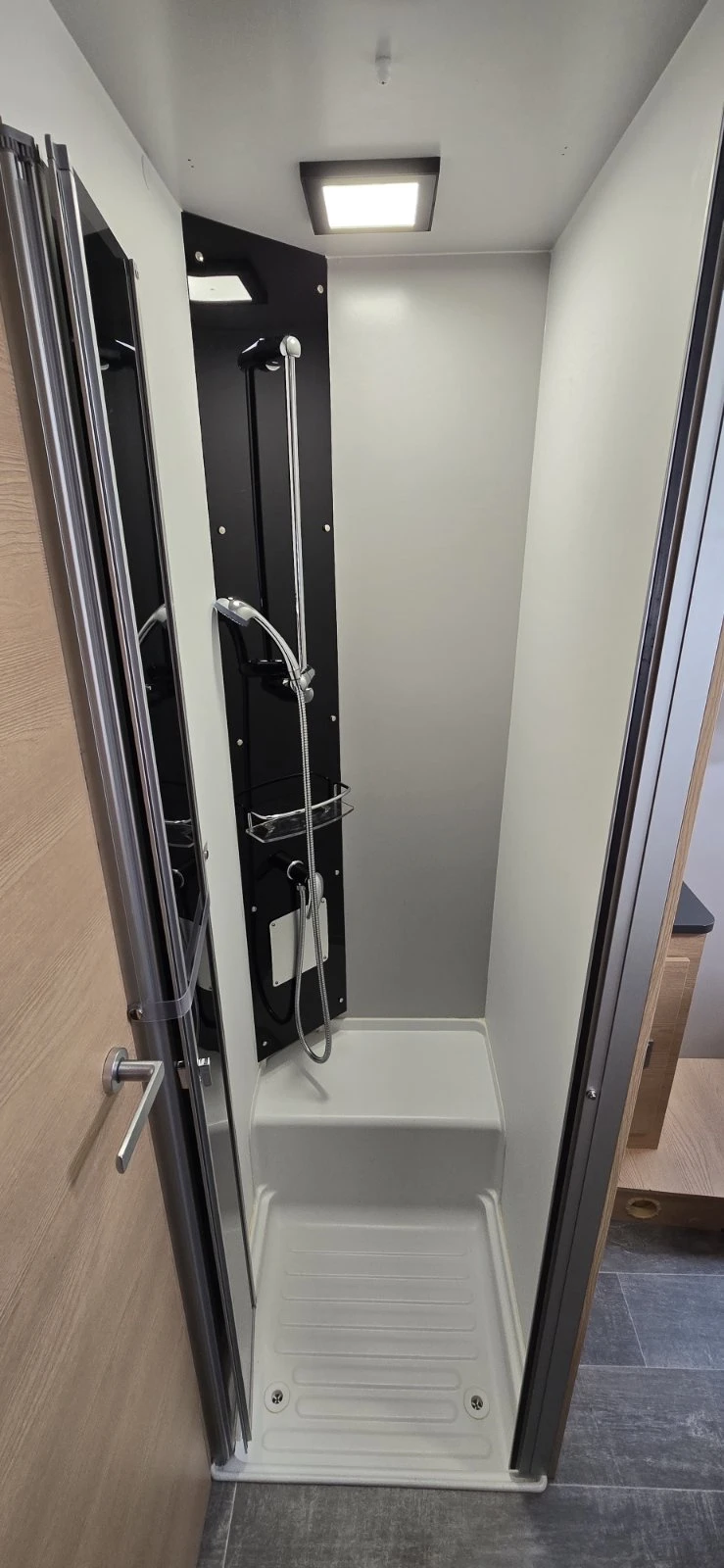 Кемпер Giottiline Siena 397, снимка 11 - Каравани и кемпери - 56338904