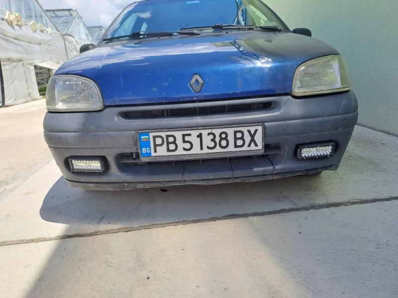 Renault Clio, снимка 6 - Автомобили и джипове - 47701448