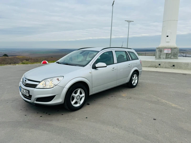 Opel Astra, снимка 2 - Автомобили и джипове - 48177349