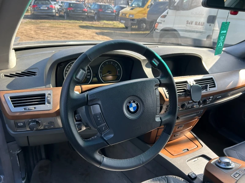 BMW 745 745i газ, снимка 10 - Автомобили и джипове - 48972350