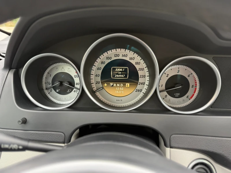 Mercedes-Benz C 300 CDi 4 MATIC, снимка 13 - Автомобили и джипове - 51937880
