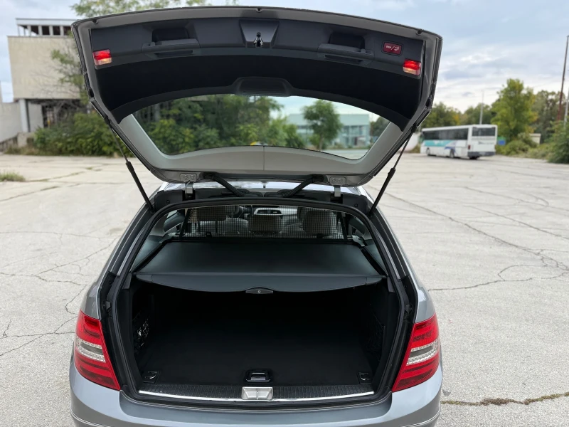 Mercedes-Benz C 300 CDi 4 MATIC, снимка 14 - Автомобили и джипове - 51937880