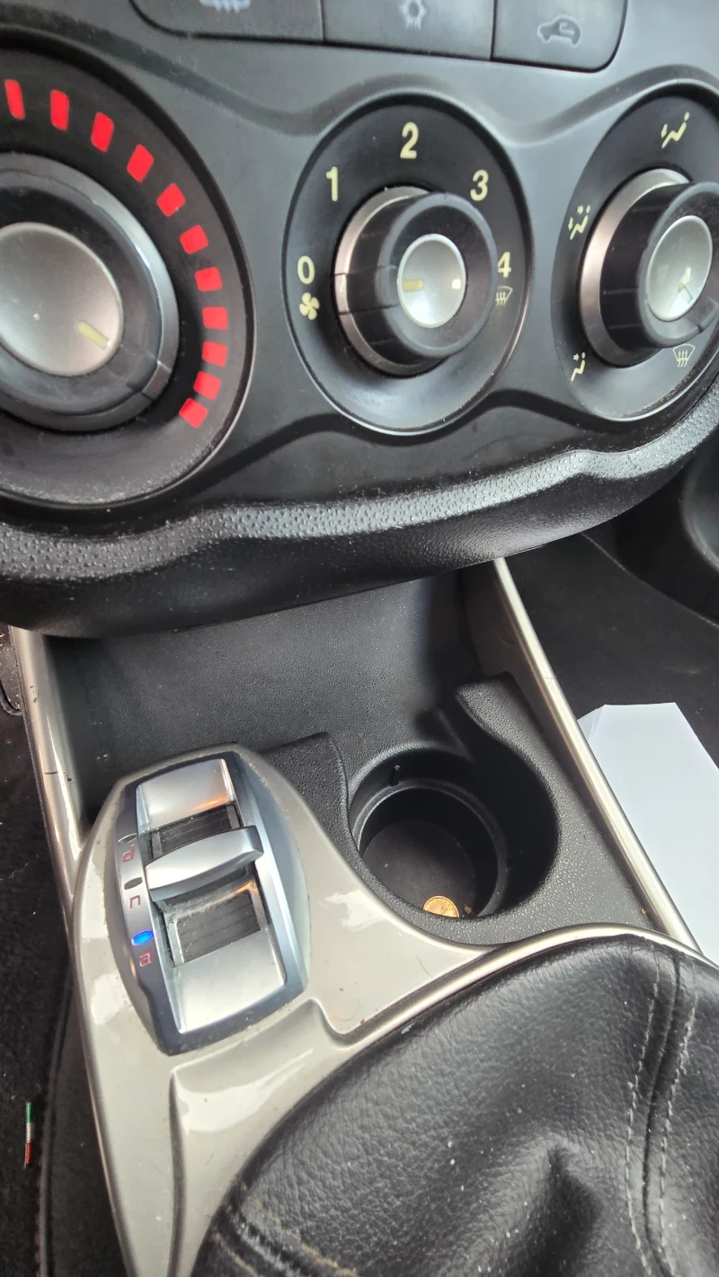 Alfa Romeo MiTo 1.4 turbo , снимка 11 - Автомобили и джипове - 52343353