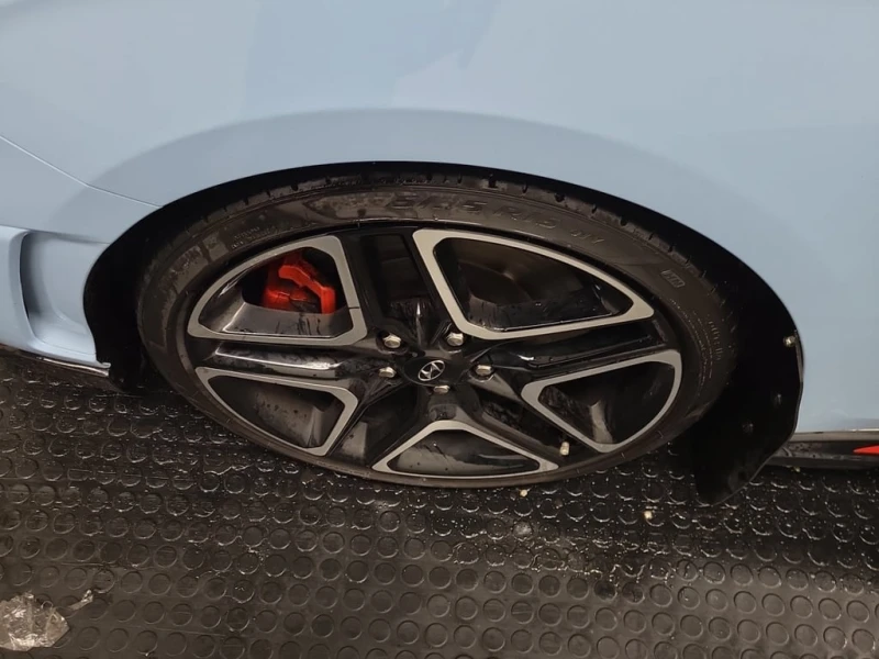 Hyundai Veloster  * MANUAL * CARFAX * ЦЕНА ДО БГ, снимка 14 - Автомобили и джипове - 52792233