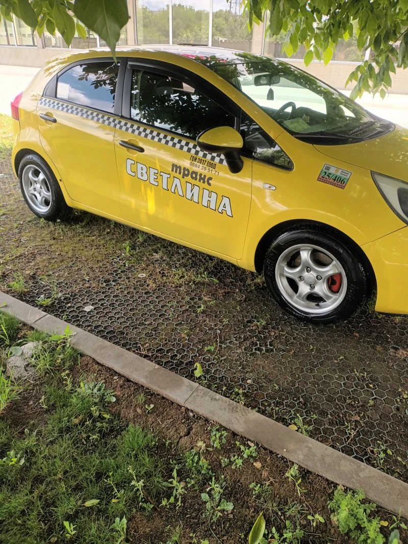 Kia Rio, снимка 5 - Автомобили и джипове - 52895065