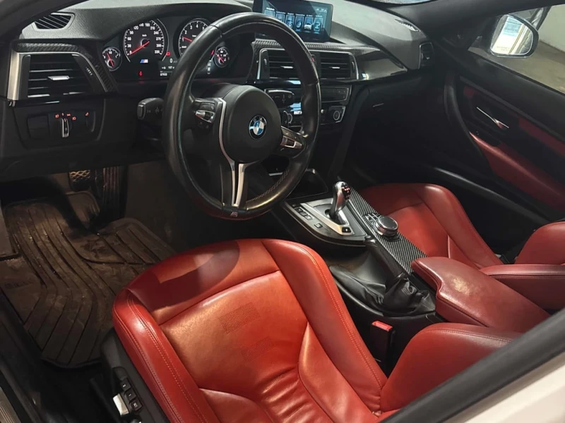 BMW M3 * 4dr Sdn * CARFAX * БЕЗ ПЪРВОНАЧАЛНА ВНОСКА, снимка 5 - Автомобили и джипове - 52989562