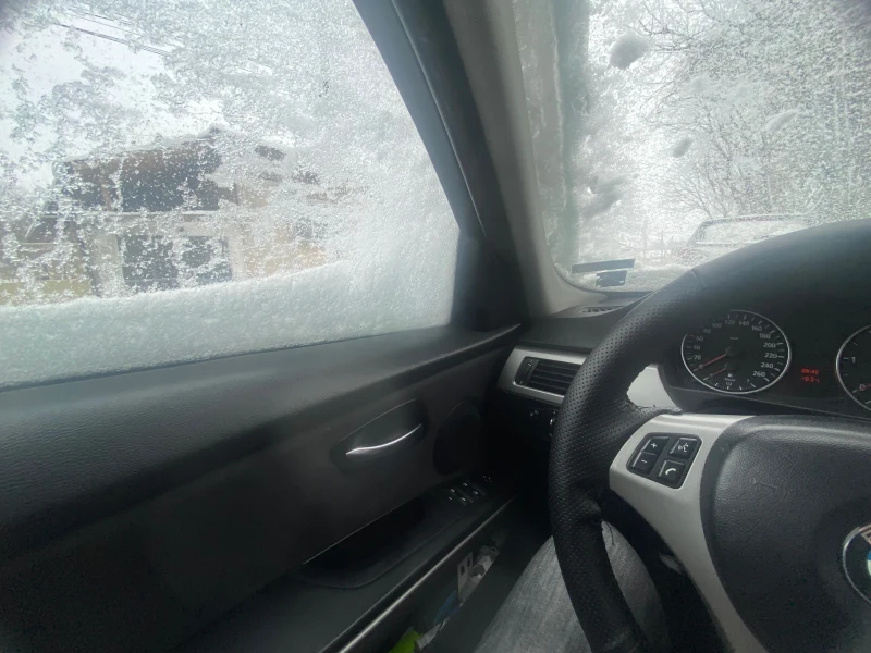 BMW 320 2.0 163к.с., снимка 5 - Автомобили и джипове - 53119041