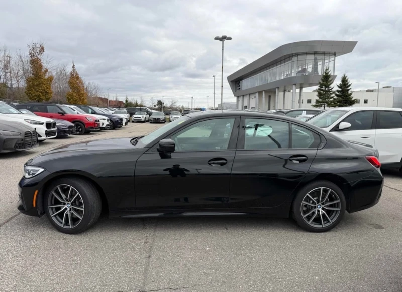 BMW 330 * xDrive * CARFAX * ЗАДНА КАМЕРА * ПОДГРЕВИ, снимка 2 - Автомобили и джипове - 53387726