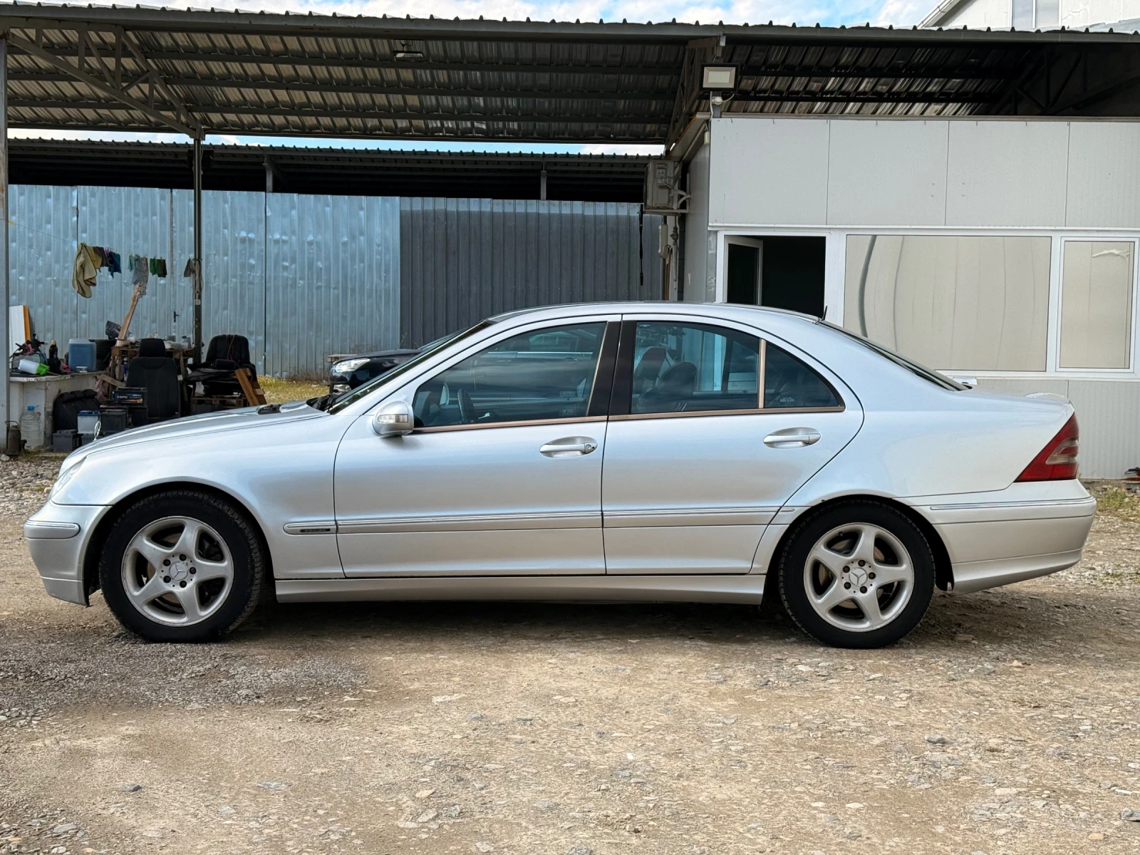 Mercedes-Benz C 270 170к.с. / 5G-tronic / Кожа /Навигация/Регистрирана - изображение 7