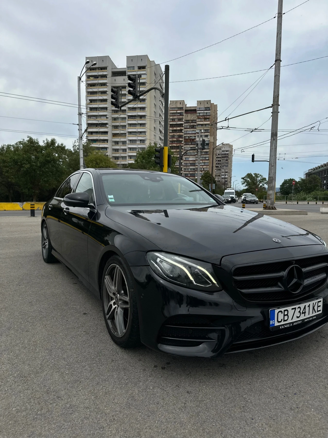 Mercedes-Benz E 200  - изображение 4