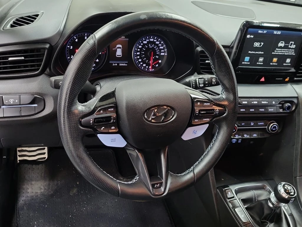 Hyundai Veloster  * MANUAL * CARFAX * ���� �� �� | Mobile.bg � ����������� 9