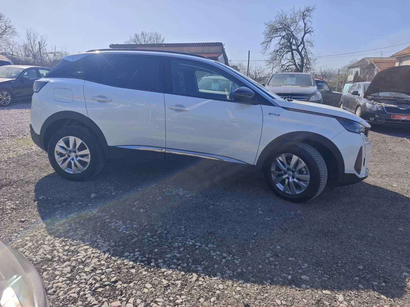 Peugeot 3008 1.5/130kc, снимка 3 - Автомобили и джипове - 53828447