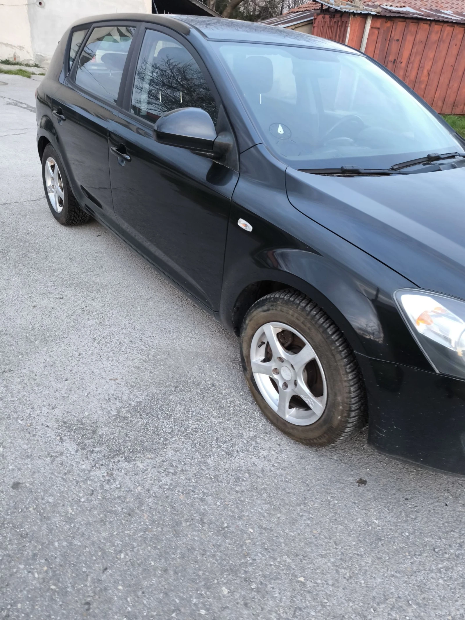 Kia Ceed 1.6crdi, снимка 4 - Автомобили и джипове - 53982324