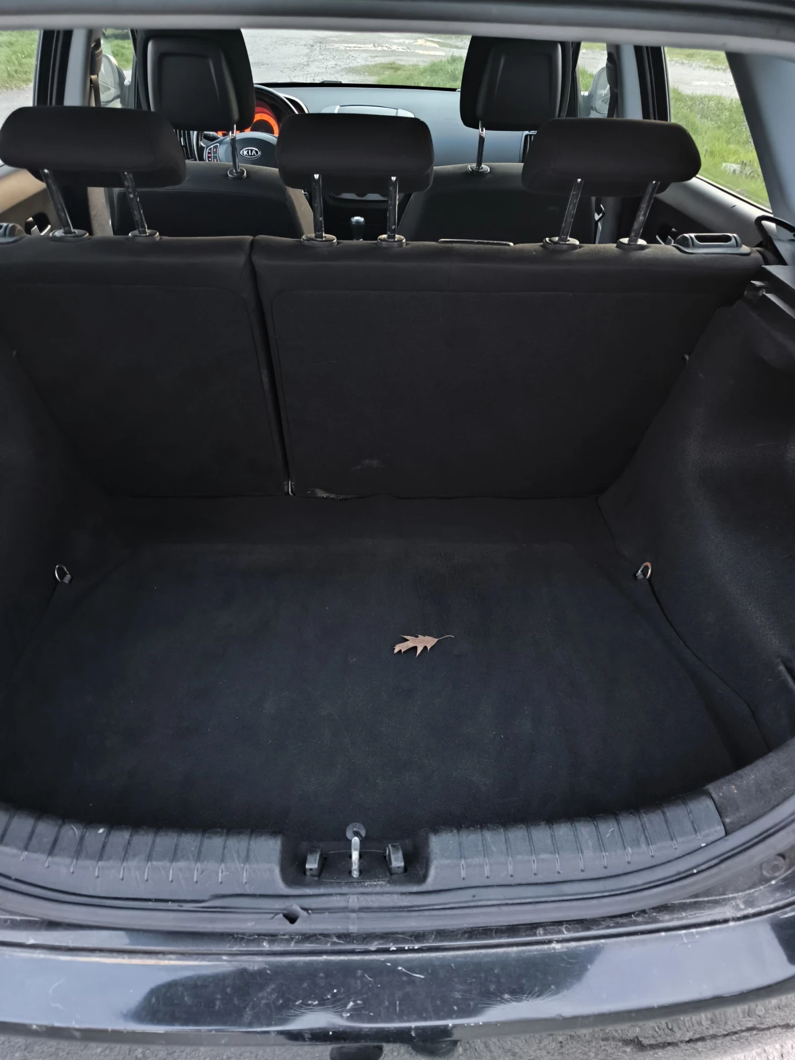 Kia Ceed 1.6crdi, снимка 8 - Автомобили и джипове - 53982324