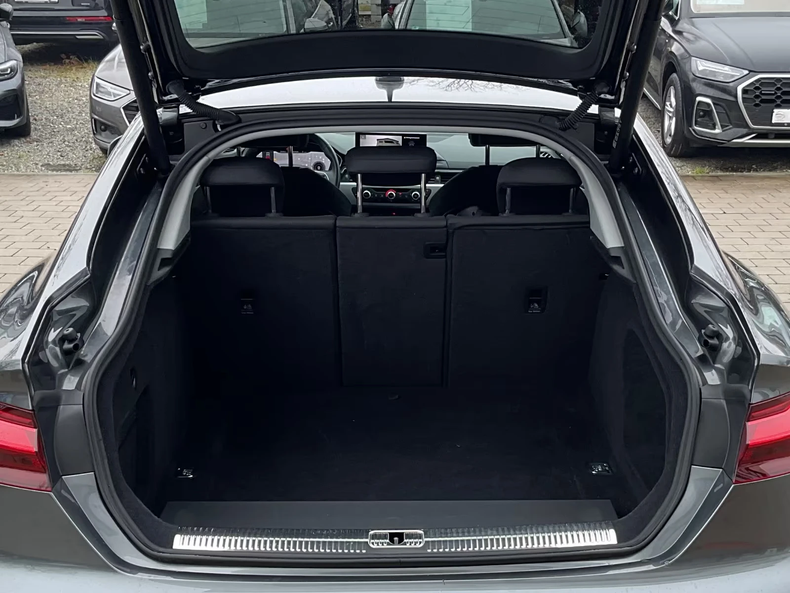 Audi A5 SB 40/S-LINE/ACC/CAM/NAVI/180h, снимка 8 - Автомобили и джипове - 54056557