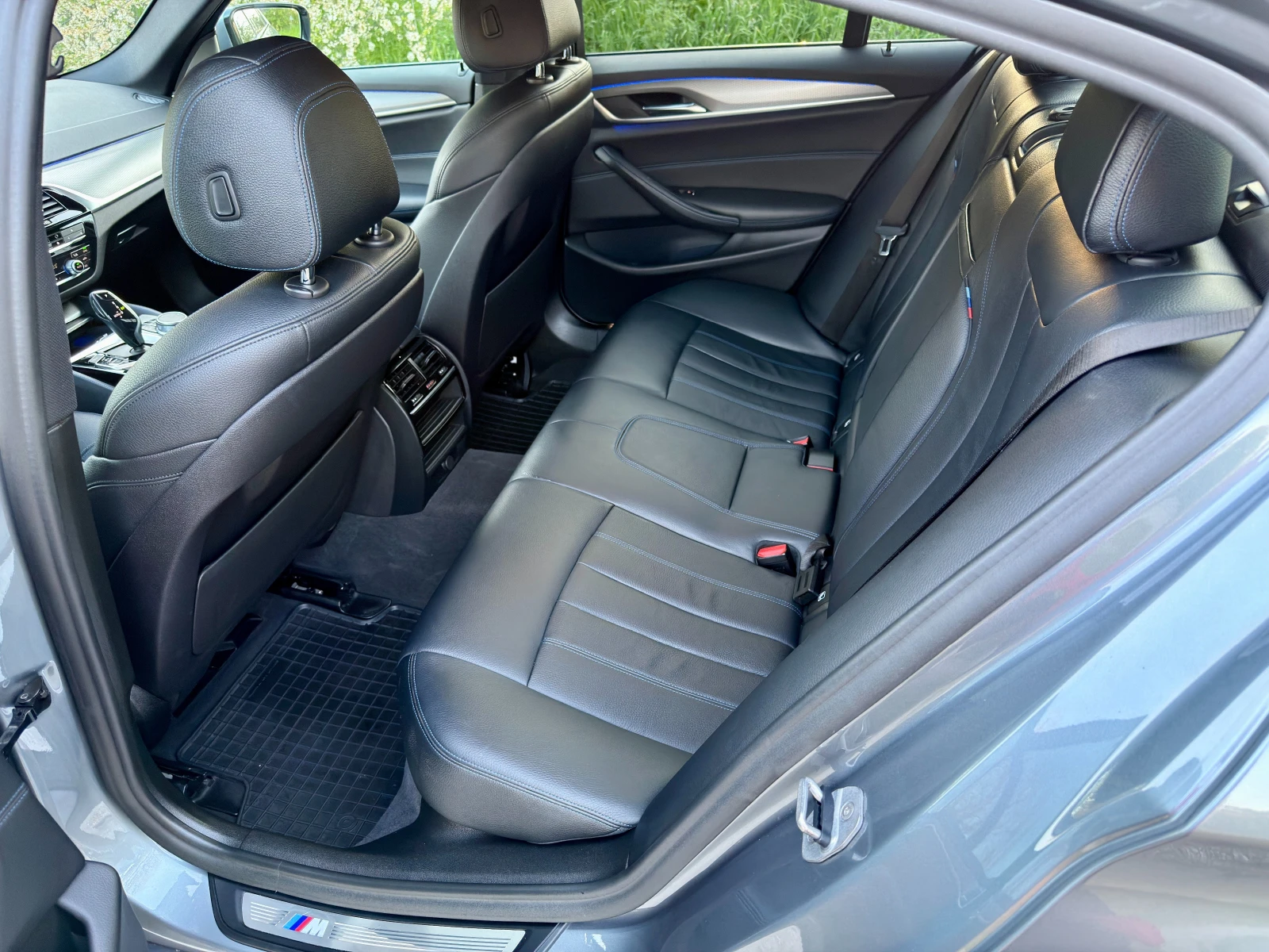 BMW 530 Mpack xdrive, снимка 7 - Автомобили и джипове - 54247307