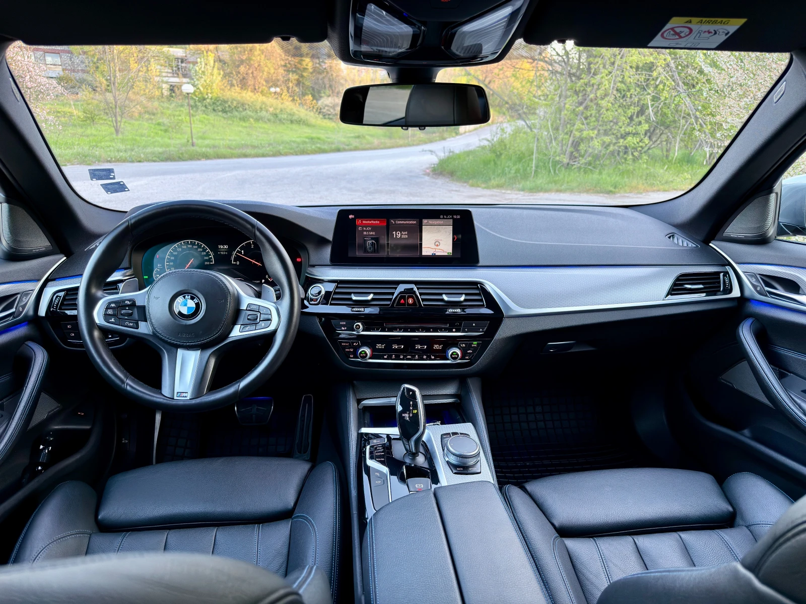 BMW 530 Mpack xdrive, снимка 8 - Автомобили и джипове - 54247307