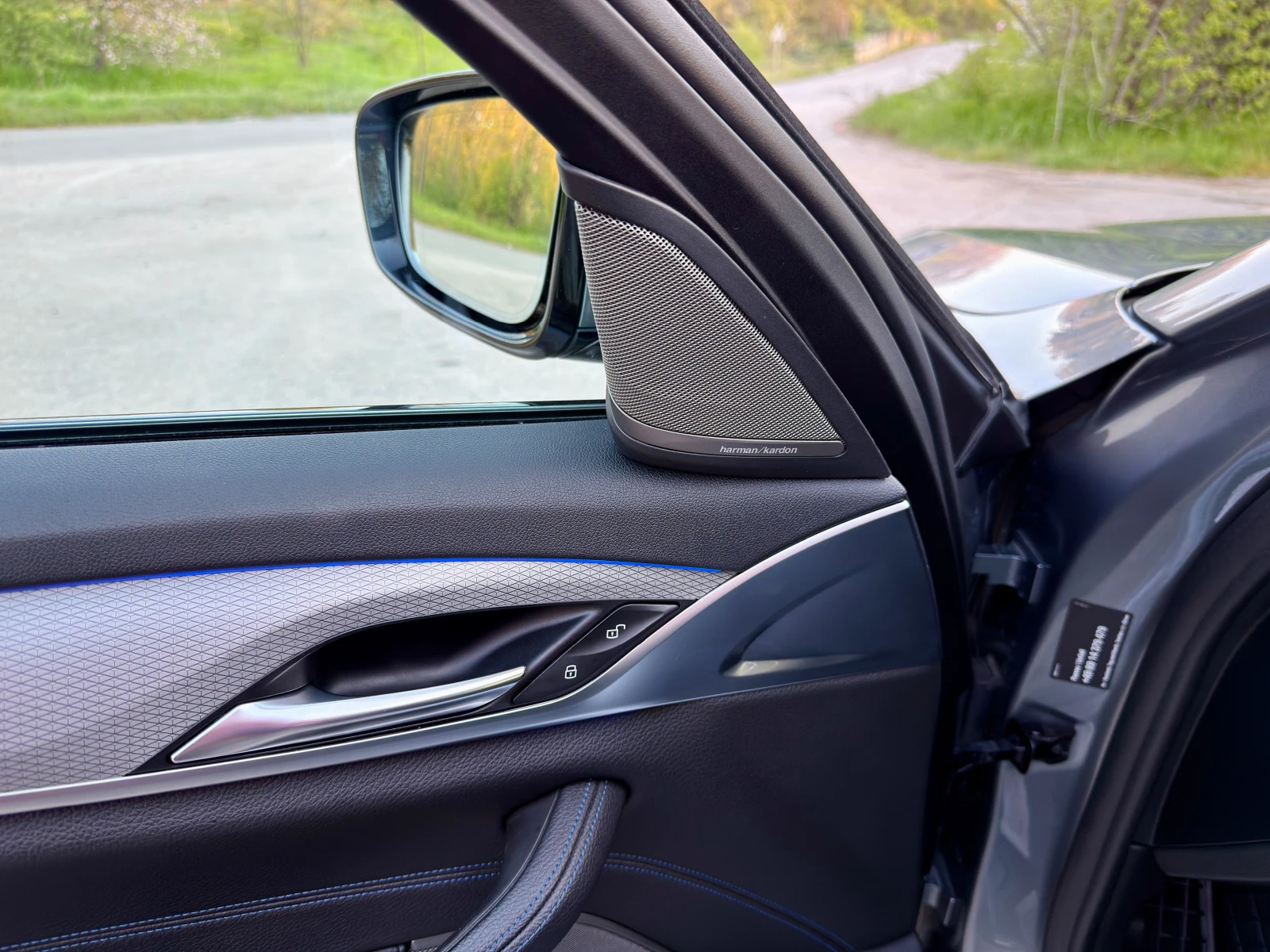 BMW 530 Mpack xdrive, снимка 10 - Автомобили и джипове - 54247307