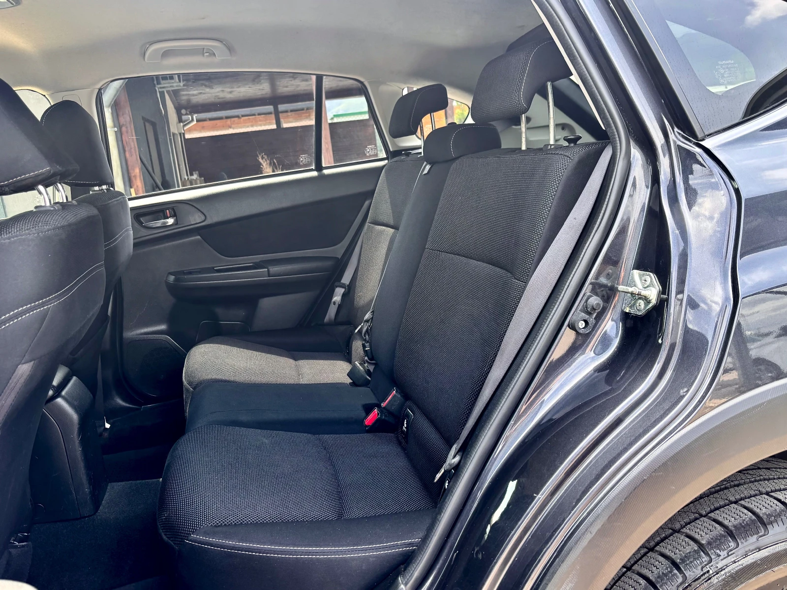 Subaru XV 4x4, снимка 14 - Автомобили и джипове - 54355498