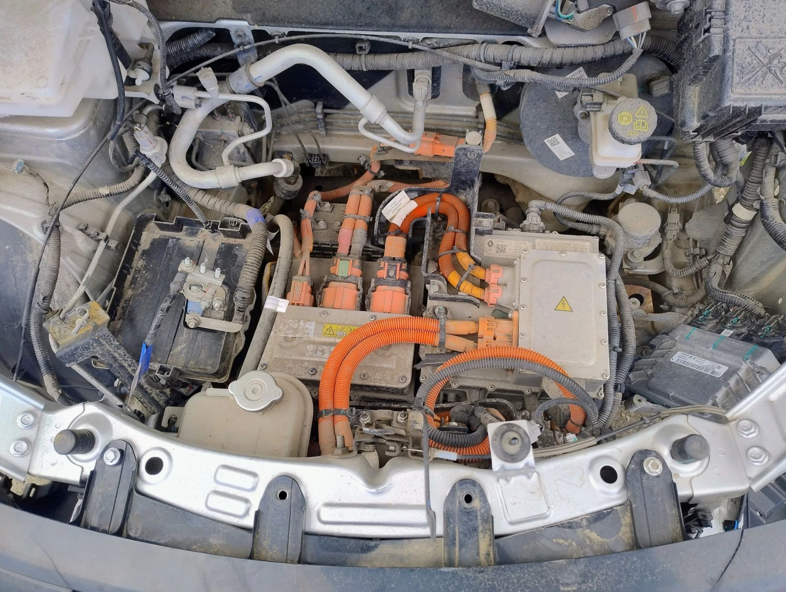 Dacia Spring, снимка 5 - Автомобили и джипове - 54440794
