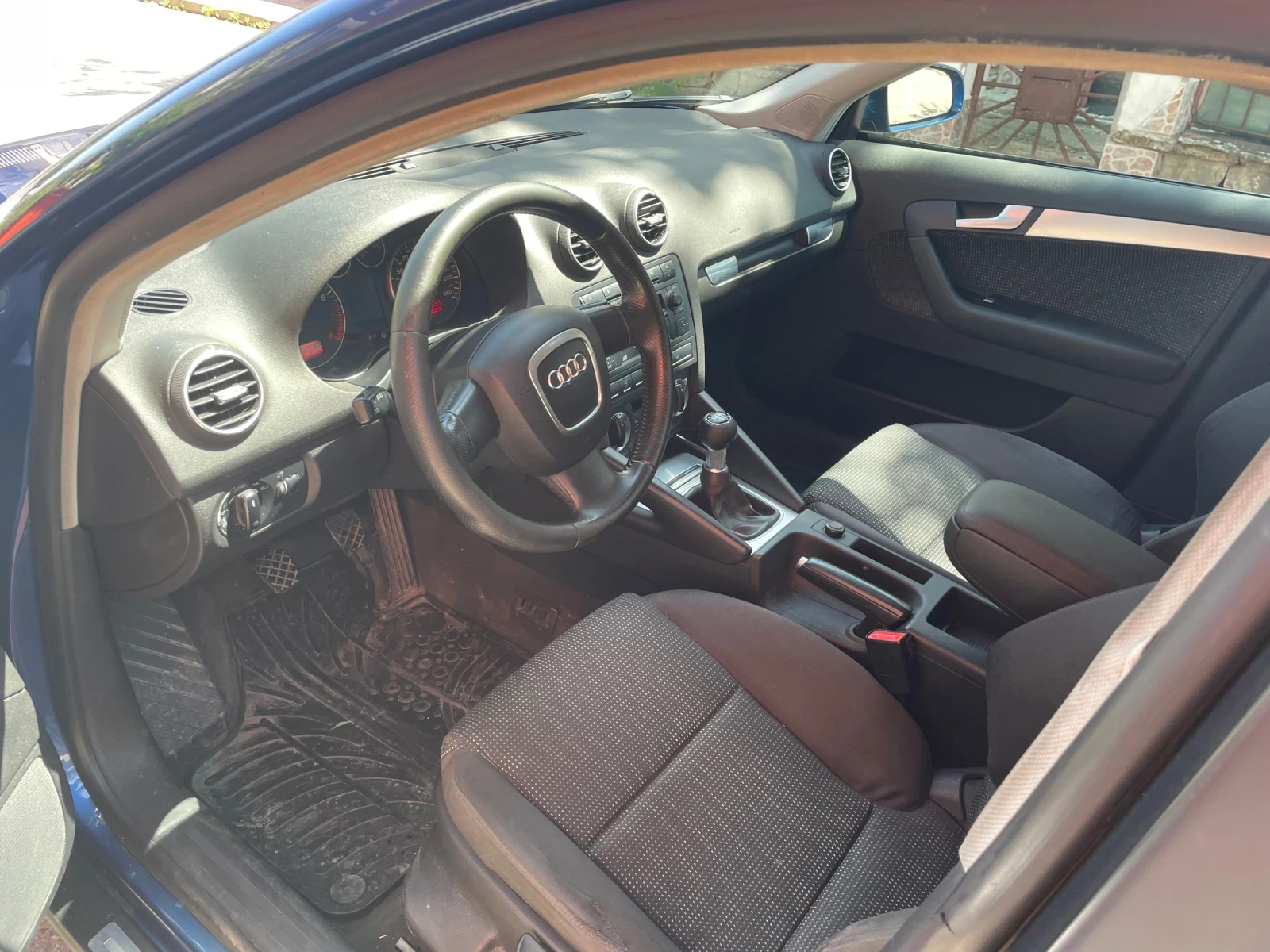 Audi A3 1.6 FSI Sportback, снимка 10 - Автомобили и джипове - 54787172
