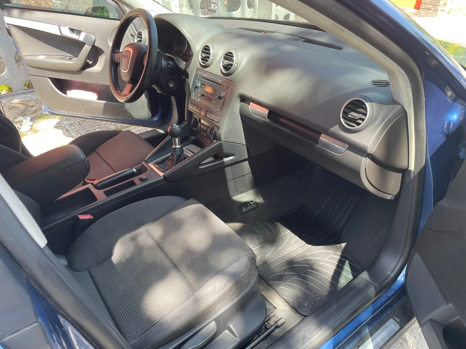 Audi A3 1.6 FSI Sportback, снимка 11 - Автомобили и джипове - 54787172