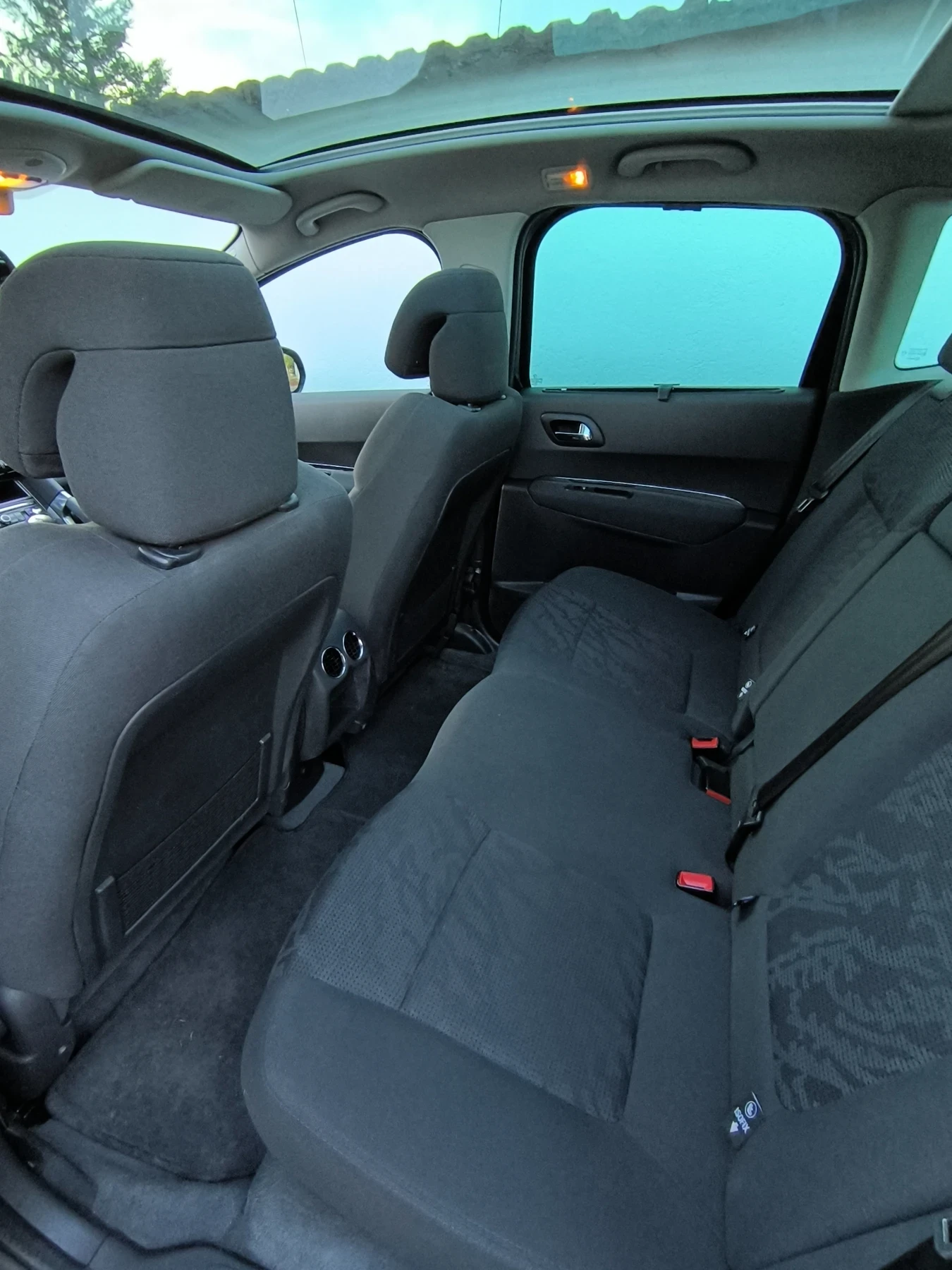 Peugeot 3008 1.6HDI 120 Grip control , снимка 14 - Автомобили и джипове - 54714123