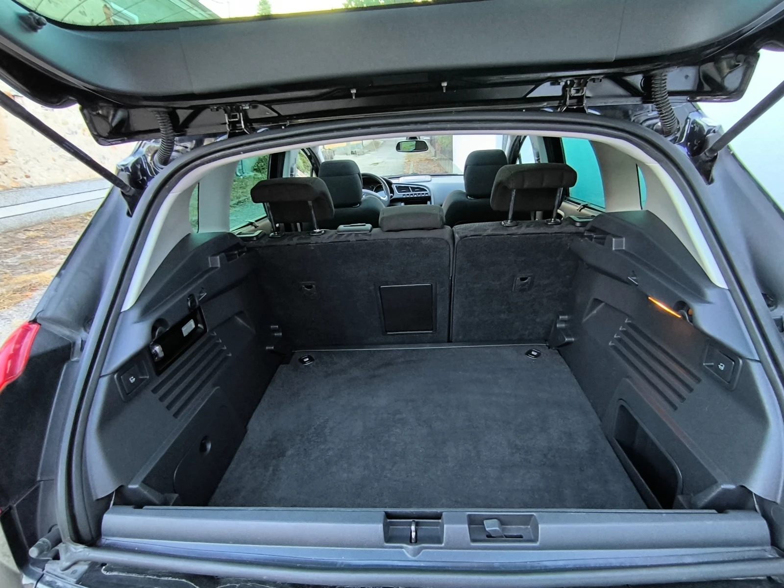 Peugeot 3008 1.6HDI 120 Grip control , снимка 15 - Автомобили и джипове - 54714123