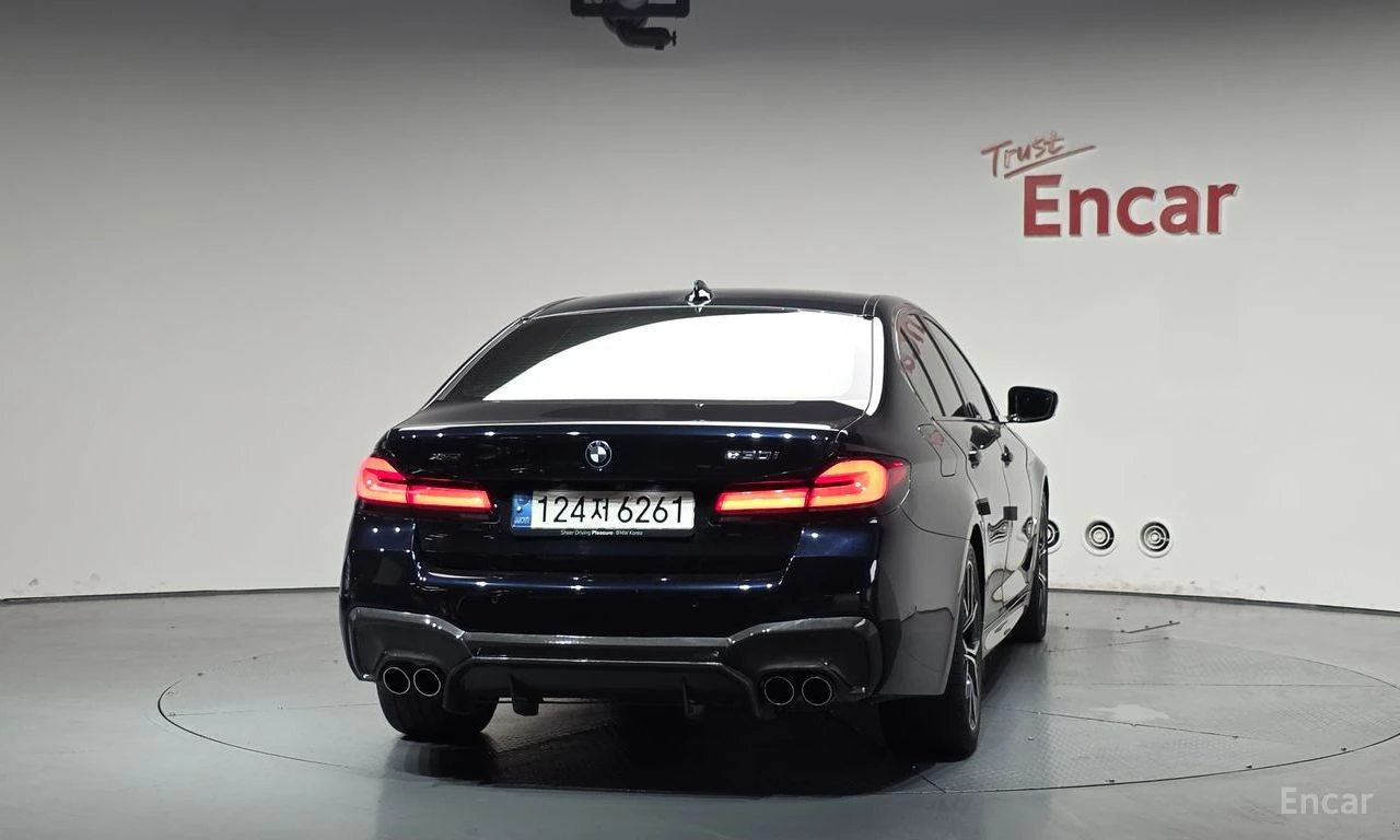 BMW 530 i xDrive M-Sport* HARMAN KARDON* 360 CAM* HEAD-UP*, снимка 4 - Автомобили и джипове - 54761624