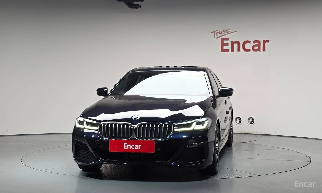 BMW 530 i xDrive M-Sport* HARMAN KARDON* 360 CAM* HEAD-UP*, снимка 2 - Автомобили и джипове - 54761624