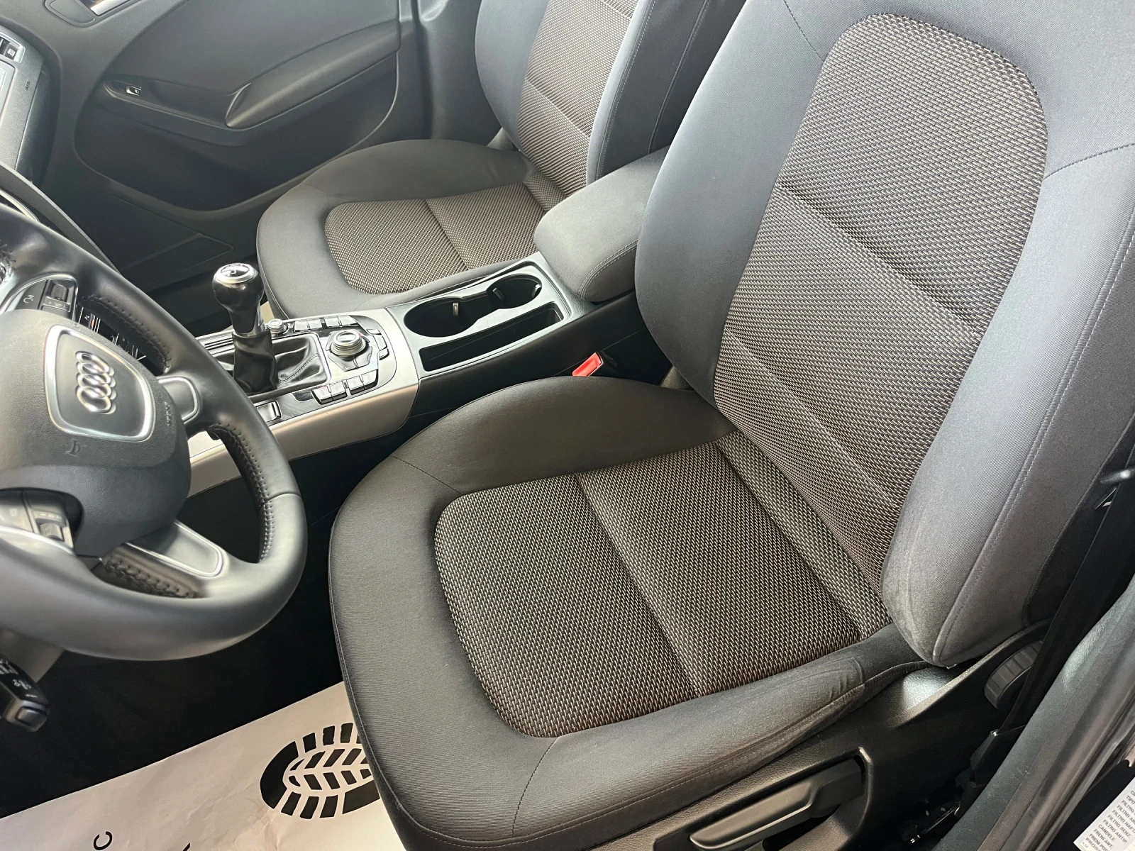 Audi A4 Allroad 2.0TDI Ambiente, снимка 9 - Автомобили и джипове - 55102034