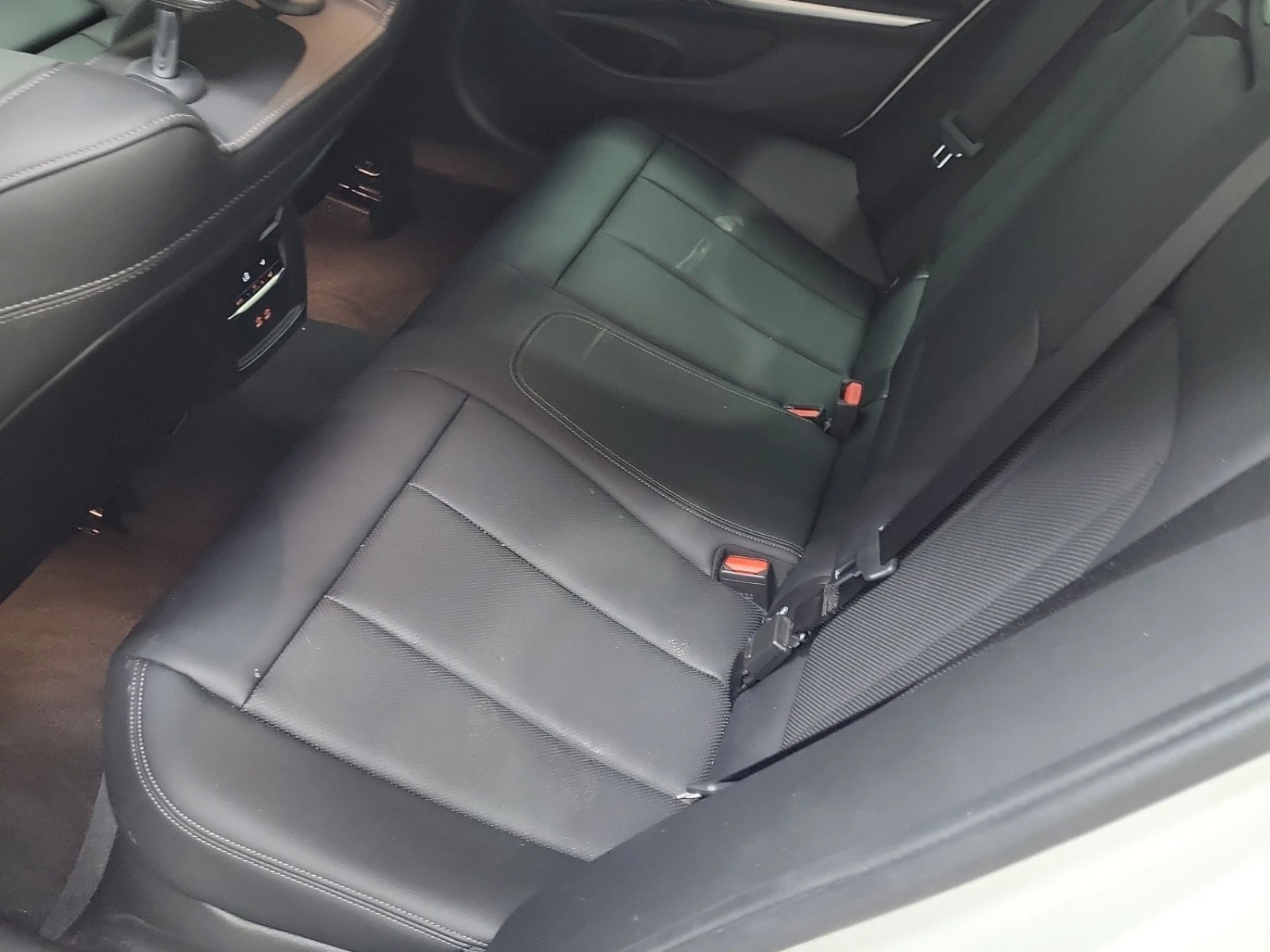BMW 320, снимка 12 - Автомобили и джипове - 55119528