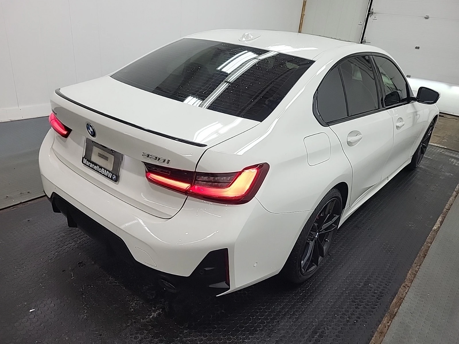 BMW 320, снимка 3 - Автомобили и джипове - 55119528