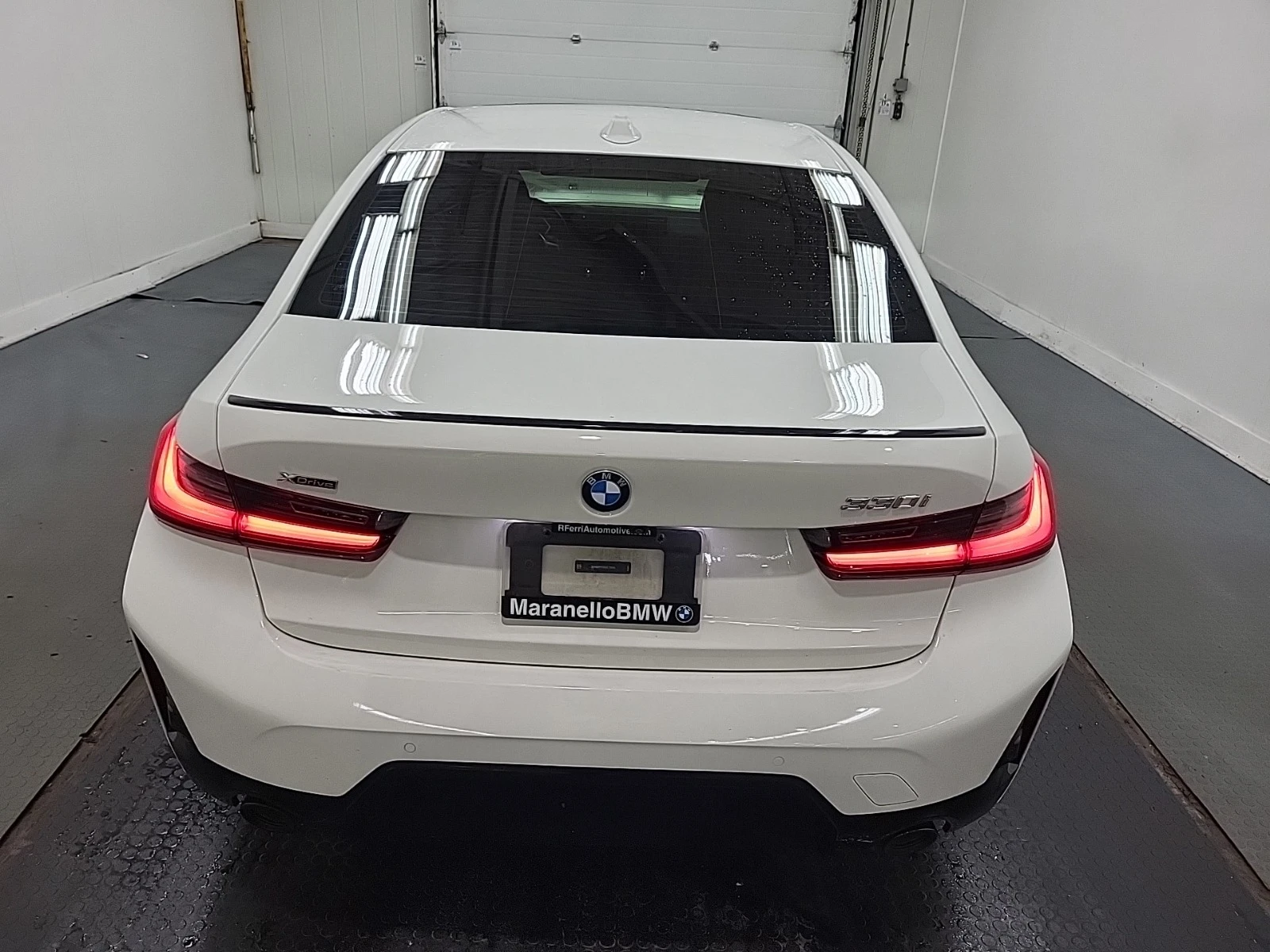 BMW 320, снимка 17 - Автомобили и джипове - 55119528